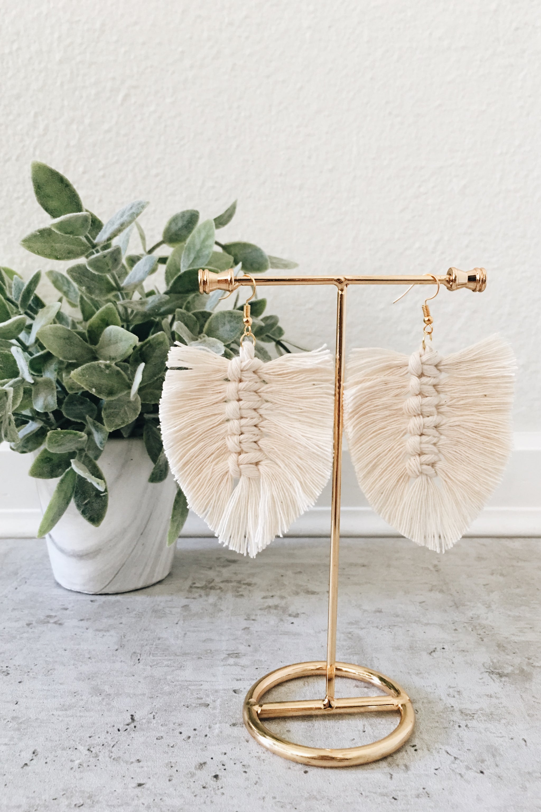 Macrame Earrings - Ivory Feathers