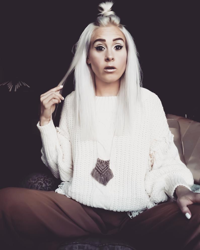 Macrame Necklace - Gray